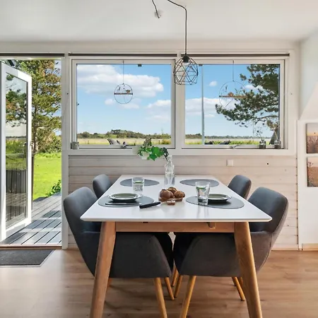 Cozy In With House Sea View